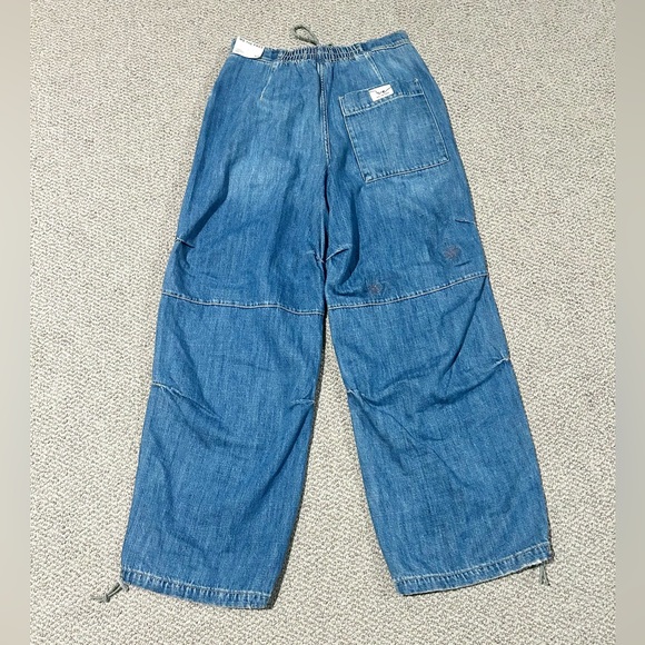 FP WE THE FREE Logan Cinched Cargo Jean, Size XS - Picture 6 of 6